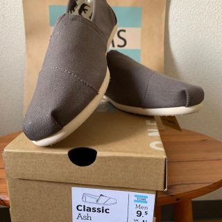 トムズ(TOMS)のトムス スニーカー　27.5cm(スリッポン/モカシン)