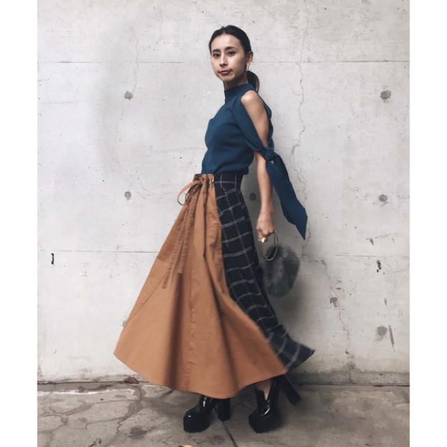 Ameri VINTAGE(アメリヴィンテージ)のAmeri VINTAGE☆2WAY ANEMONE FLARE SKIRT レディースのスカート(ロングスカート)の商品写真