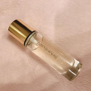 イヴサンローランボーテ(Yves Saint Laurent Beaute)のYves Saint Laurent ブラー イヴサンローラン(化粧下地)