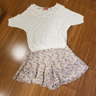 アプワイザーリッシェ(Apuweiser-riche)の《美品》アプワイザーリッシェ　花柄　ショートパンツ/キュロット(ショートパンツ)