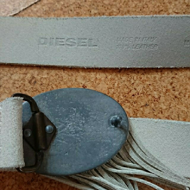 DIESEL(ディーゼル)のDIESEL  新品 皮ベルト 白 size85  レディースのファッション小物(ベルト)の商品写真