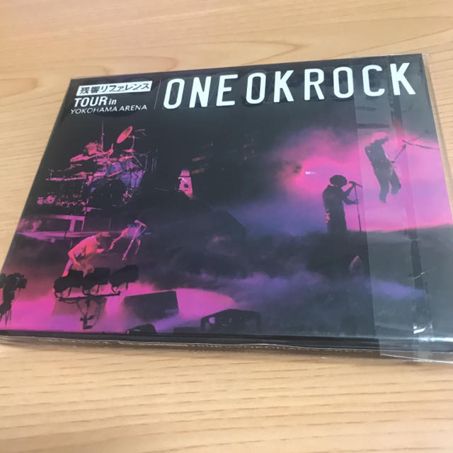 ONE OK ROCK(ワンオクロック)のONE OK ROCK 残響リファレンス Blu-ray エンタメ/ホビーのDVD/ブルーレイ(ミュージック)の商品写真