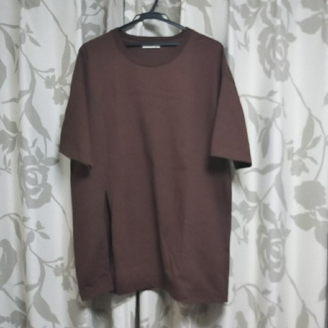 FREAK'S STORE(フリークスストア)のスリット　Tシャツ　ブラウン　フリークスストア レディースのトップス(Tシャツ(半袖/袖なし))の商品写真