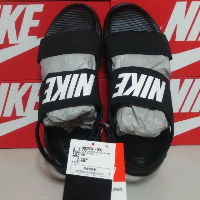 NIKE(ナイキ)のNIKE TANJUN  Sandals ナイキ タンジュン サンダル
 レディースの靴/シューズ(スニーカー)の商品写真