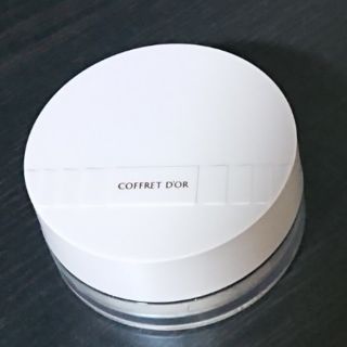 コフレドール(COFFRET D'OR)のｺﾌﾚﾄﾞｰﾙ ﾙｰｽﾊﾟｳﾀﾞｰ(フェイスパウダー)