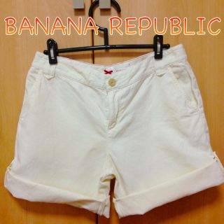 バナナリパブリック(Banana Republic)のバナリパ♡ロールアップショートパンツ(ショートパンツ)