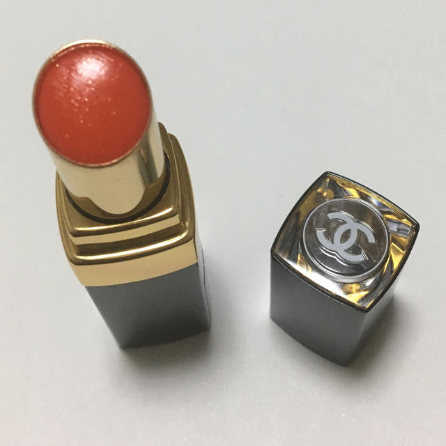 CHANEL(シャネル)のルージュココフラッシュ202限定品 コスメ/美容のベースメイク/化粧品(口紅)の商品写真