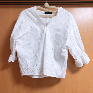 ダブルクローゼット(w closet)のw closet  レーストップス 白 刺繍(シャツ/ブラウス(半袖/袖なし))