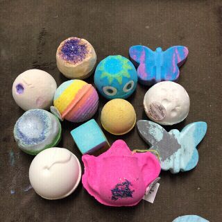 ラッシュ(LUSH)の8月 予約(入浴剤/バスソルト)