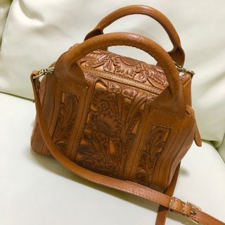 グレースコンチネンタル(GRACE CONTINENTAL)の美品♡グレースコンチネンタル♡カービングトライブス♡ボニータ♡カービングバッグ(ショルダーバッグ)