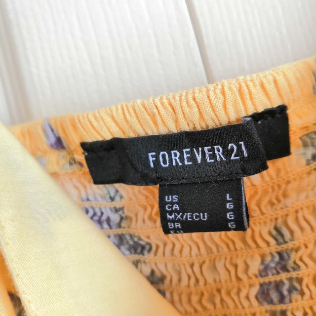 FOREVER 21(フォーエバートゥエンティーワン)の花柄ビスチェ レディースのトップス(キャミソール)の商品写真