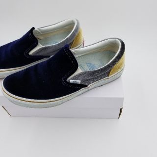 ヴァンズ(VANS)のVANS　ベロア　スリッポン　限定品(スリッポン/モカシン)