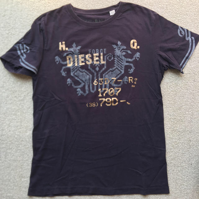 DIESEL(ディーゼル)のうみ様 専用  diesel Tシャツ （半袖）古着 2枚セット メンズのトップス(Tシャツ/カットソー(半袖/袖なし))の商品写真