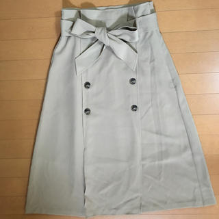 ジーユー(GU)のレディース フロントボタンスカート(ひざ丈スカート)