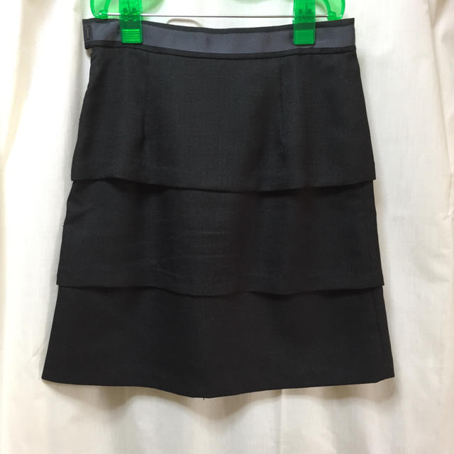 黒膝丈スカート レディースのスカート(ひざ丈スカート)の商品写真