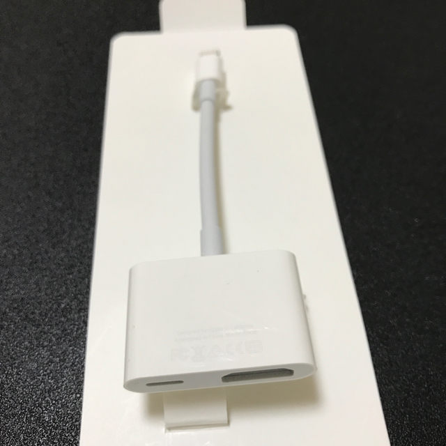 Apple(アップル)のApple Lightning-Digital HDMI AVアダプタ スマホ/家電/カメラのテレビ/映像機器(映像用ケーブル)の商品写真