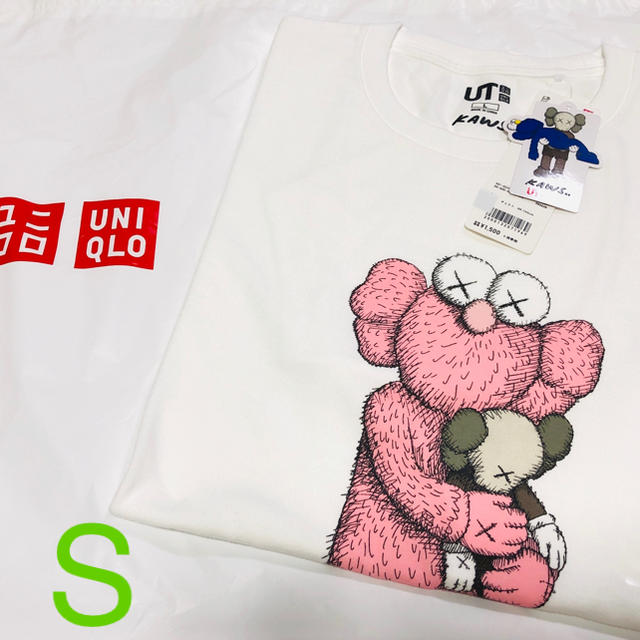 UNIQLO(ユニクロ)のUNIQLO×KAWSカウズコラボT#白ピンクS メンズのトップス(Tシャツ/カットソー(半袖/袖なし))の商品写真