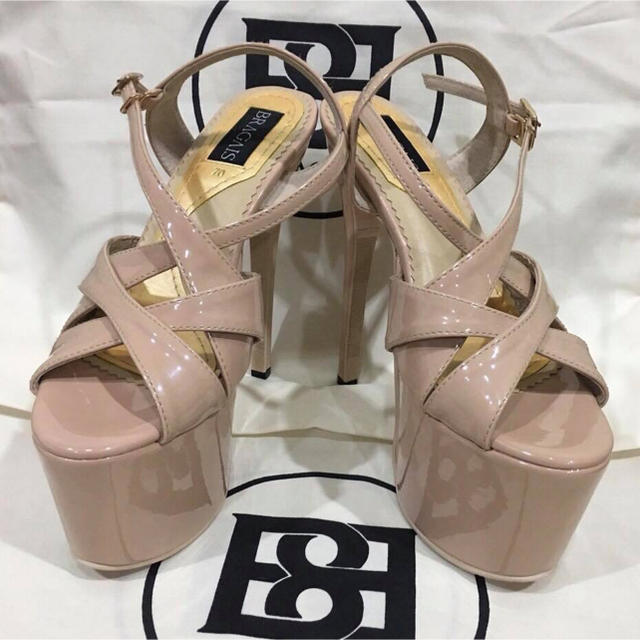 Jojo bragais model pia size 06の通販 by allie's shop|ラクマ