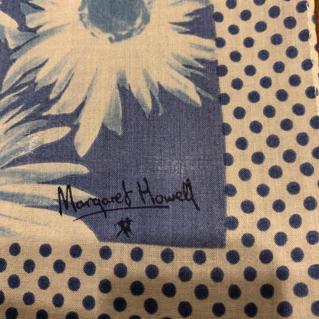 MARGARET HOWELL(マーガレットハウエル)のマーガレットハウエルハンカチ未使用 ラクマパックにて発送 レディースのファッション小物(ハンカチ)の商品写真