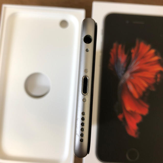 iPhone(アイフォーン)のiPhone 6s 64GB simフリー スペースグレー スマホ/家電/カメラのスマートフォン/携帯電話(スマートフォン本体)の商品写真