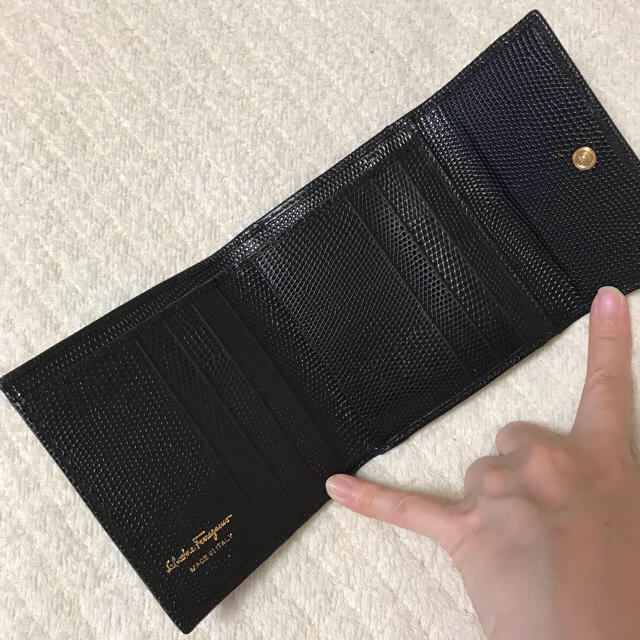 Salvatore Ferragamo(サルヴァトーレフェラガモ)の新品 サルヴァトーレ フェラガモ がま口財布 黒 レディースのファッション小物(財布)の商品写真