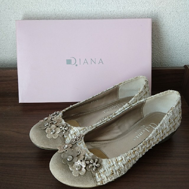 DIANA(ダイアナ)のDIANA ローヒール パンプス レディースの靴/シューズ(バレエシューズ)の商品写真