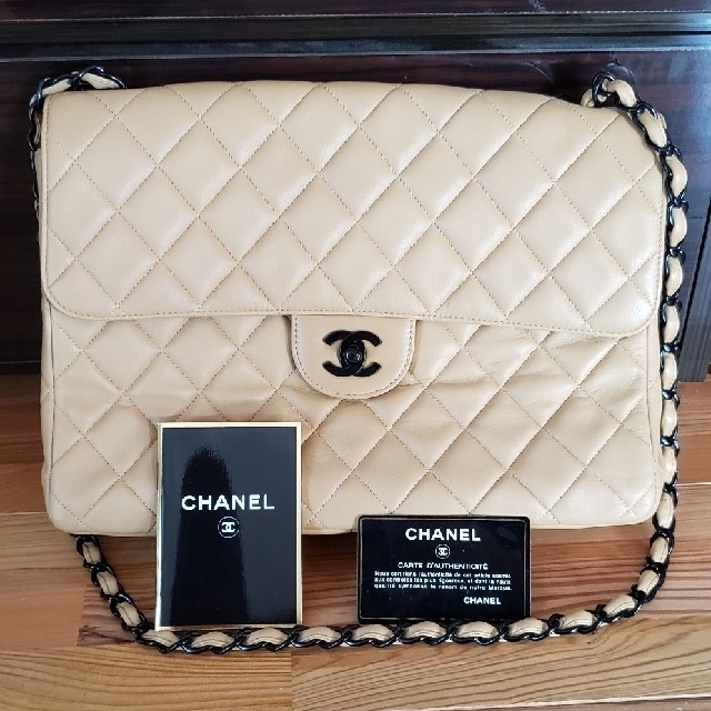 バッグCHANEL　マトラッセ　美品