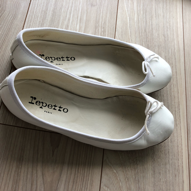 repetto(レペット)のレペット38.5 ホワイト レディースの靴/シューズ(バレエシューズ)の商品写真