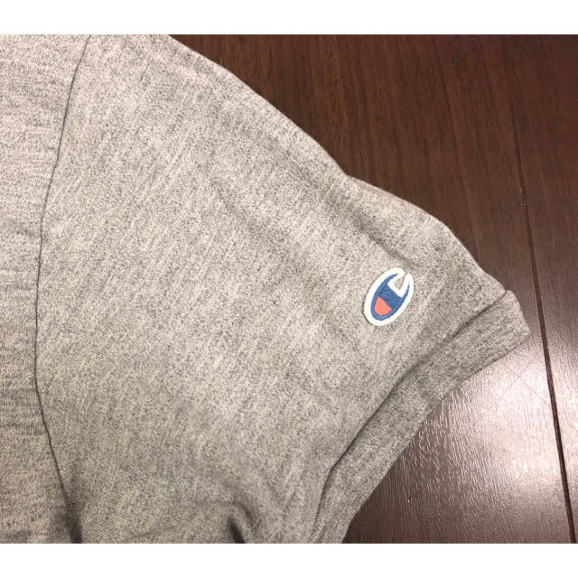 Champion(チャンピオン)の【美品】チャンピオン×フリークストア別注ロチェスタープリントT Mサイズ グレー メンズのトップス(Tシャツ/カットソー(七分/長袖))の商品写真