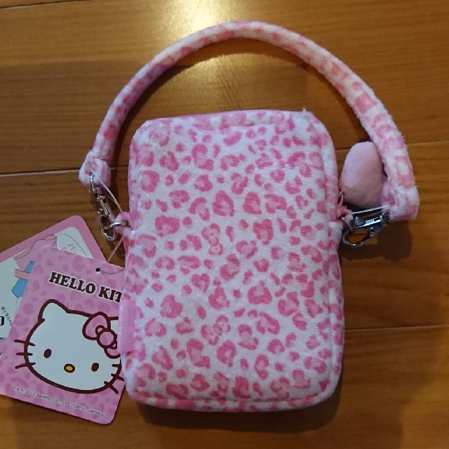 ハローキティ(ハローキティ)の『ハローキティ🐱🐱 ピンクヒョウ柄❤️マルチポーチ👝』 エンタメ/ホビーのおもちゃ/ぬいぐるみ(キャラクターグッズ)の商品写真