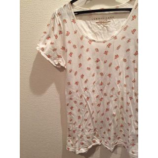 ローリーズファーム(LOWRYS FARM)のLOWRYS FARM 花柄 トップス(Tシャツ(半袖/袖なし))