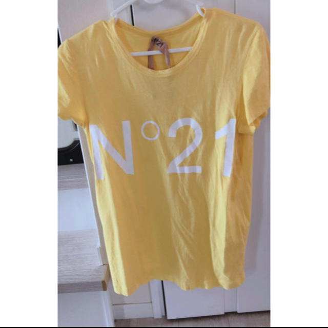 N°21(ヌメロヴェントゥーノ)の去年購入 レディースのトップス(Tシャツ(半袖/袖なし))の商品写真