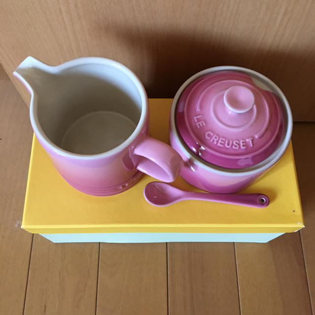 LE CREUSET(ルクルーゼ)のルクルーゼ シュガーポット & クリーマー インテリア/住まい/日用品のキッチン/食器(食器)の商品写真