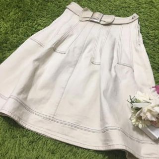 トゥービーシック(TO BE CHIC)のTo be chic❤︎レディベーシックスカート(ひざ丈スカート)