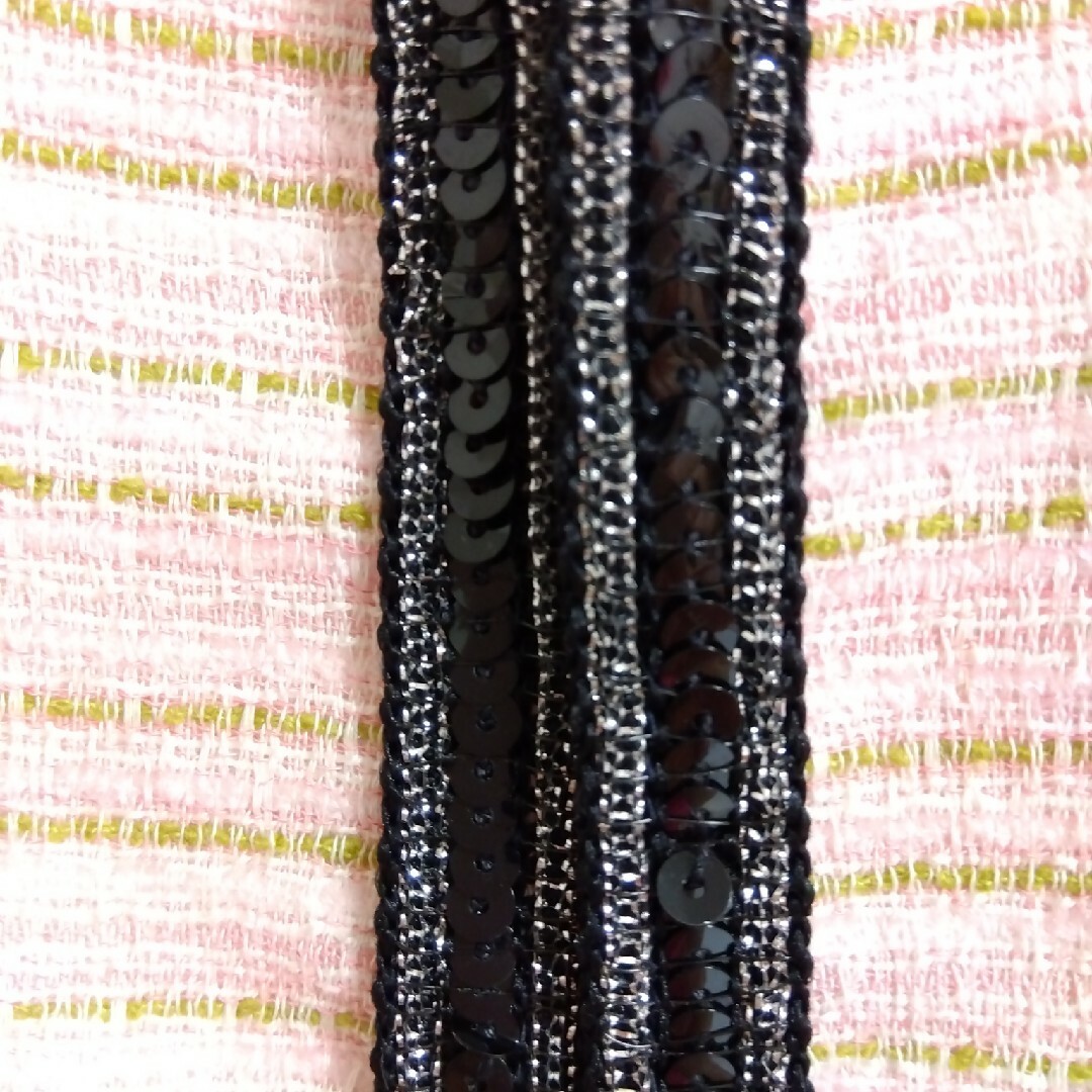 ピンク色のスーツ レディースのフォーマル/ドレス(スーツ)の商品写真