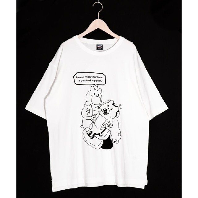 ScoLar(スカラー)のScoLar　スカラー　クマ歯医者Tシャツ　オフホワイト レディースのトップス(Tシャツ(半袖/袖なし))の商品写真