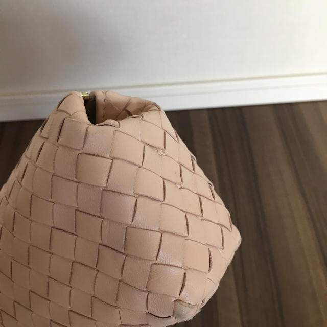 Bottega Veneta(ボッテガヴェネタ)のボッテガヴェネタ ポーチ 美品 レディースのファッション小物(ポーチ)の商品写真