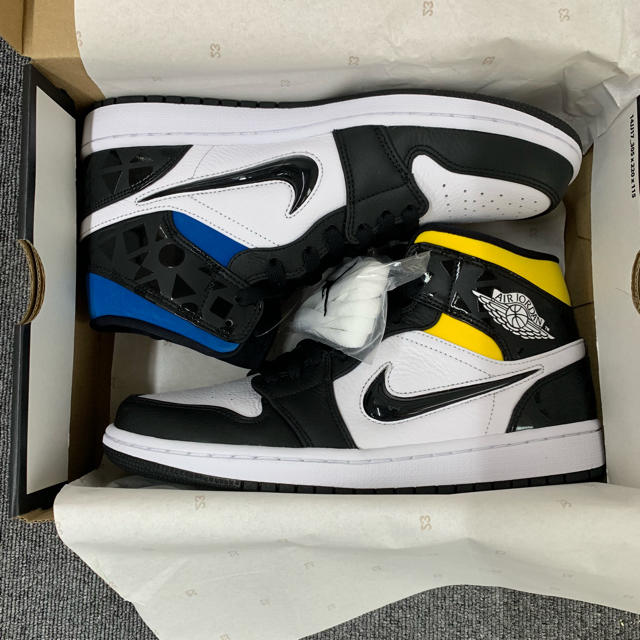 靴/シューズ27cm Nike jordan1 mid quai 54