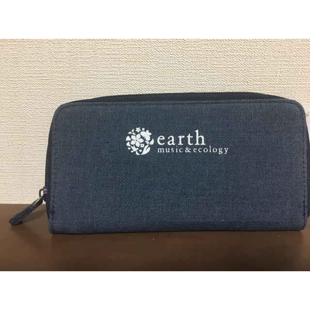 earth music & ecology(アースミュージックアンドエコロジー)のearth music&ecology 財布 長財布 レディースのファッション小物(財布)の商品写真