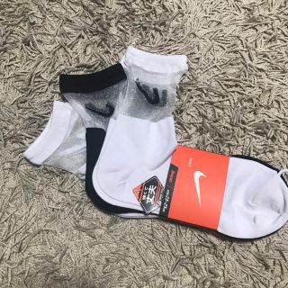 ナイキ(NIKE)のナイキ レディース シースルー ソックス 靴下 新品 タグ付き(ソックス)