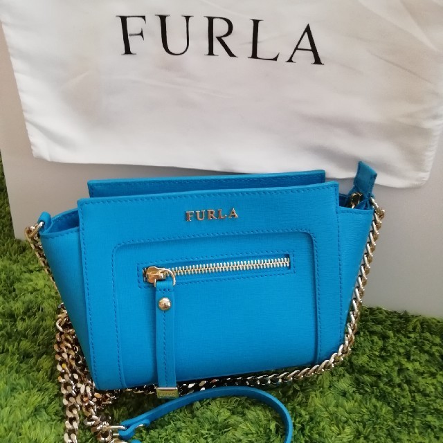 Furla(フルラ)のFURLA　フルラ　チェーンバック　ショルダーバック　青　ブルー レディースのバッグ(ショルダーバッグ)の商品写真