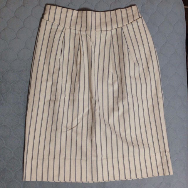 URBAN RESEARCH(アーバンリサーチ)の値段交渉oK様 レディースのスカート(ひざ丈スカート)の商品写真
