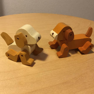 マザーハウス(MOTHERHOUSE)のマザーガーデン 木製 犬 おもちゃ 2個セット(知育玩具)