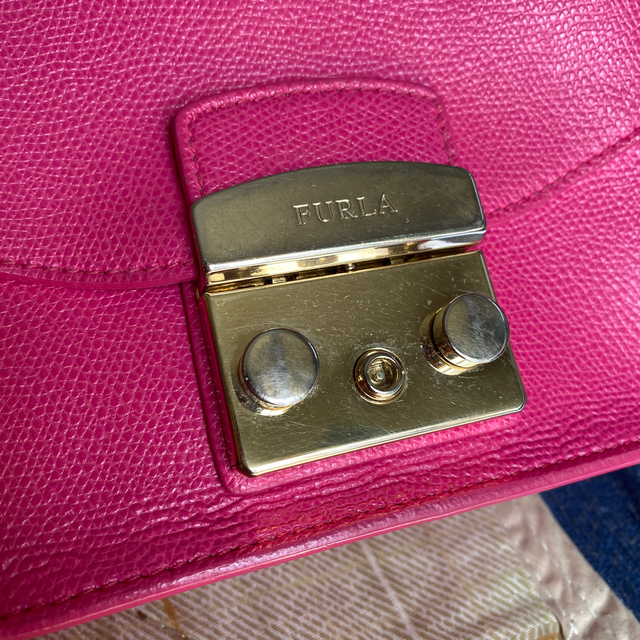 Furla(フルラ)の FURLA チェーンバック メトロポリス ピンク レディースのバッグ(ショルダーバッグ)の商品写真