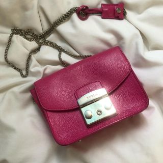 フルラ(Furla)の FURLA チェーンバック メトロポリス ピンク(ショルダーバッグ)