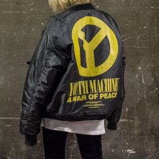 オフホワイト(OFF-WHITE)のYOUTH MACHINE　Flight Jacket

ma-1オーバーサイズ(フライトジャケット)