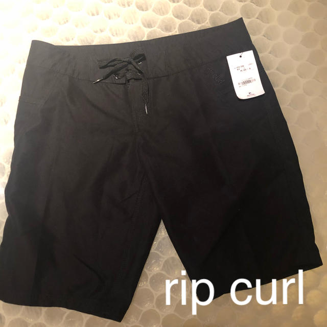 rip curl  新品 サーフパンツ  水着 ハーフパンツ レディースの水着/浴衣(水着)の商品写真