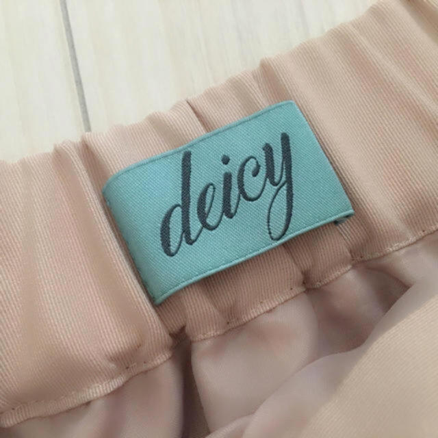 deicy(デイシー)のdeicy フレアスカート ピンクベージュ レディースのスカート(ひざ丈スカート)の商品写真