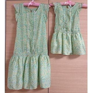 ザラキッズ(ZARA KIDS)の★かおちゃん様専用★【ZARA】緑/花柄のお揃いワンピース(ワンピース)