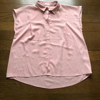ジーユー(GU)のシャツ ブラウス(シャツ/ブラウス(半袖/袖なし))